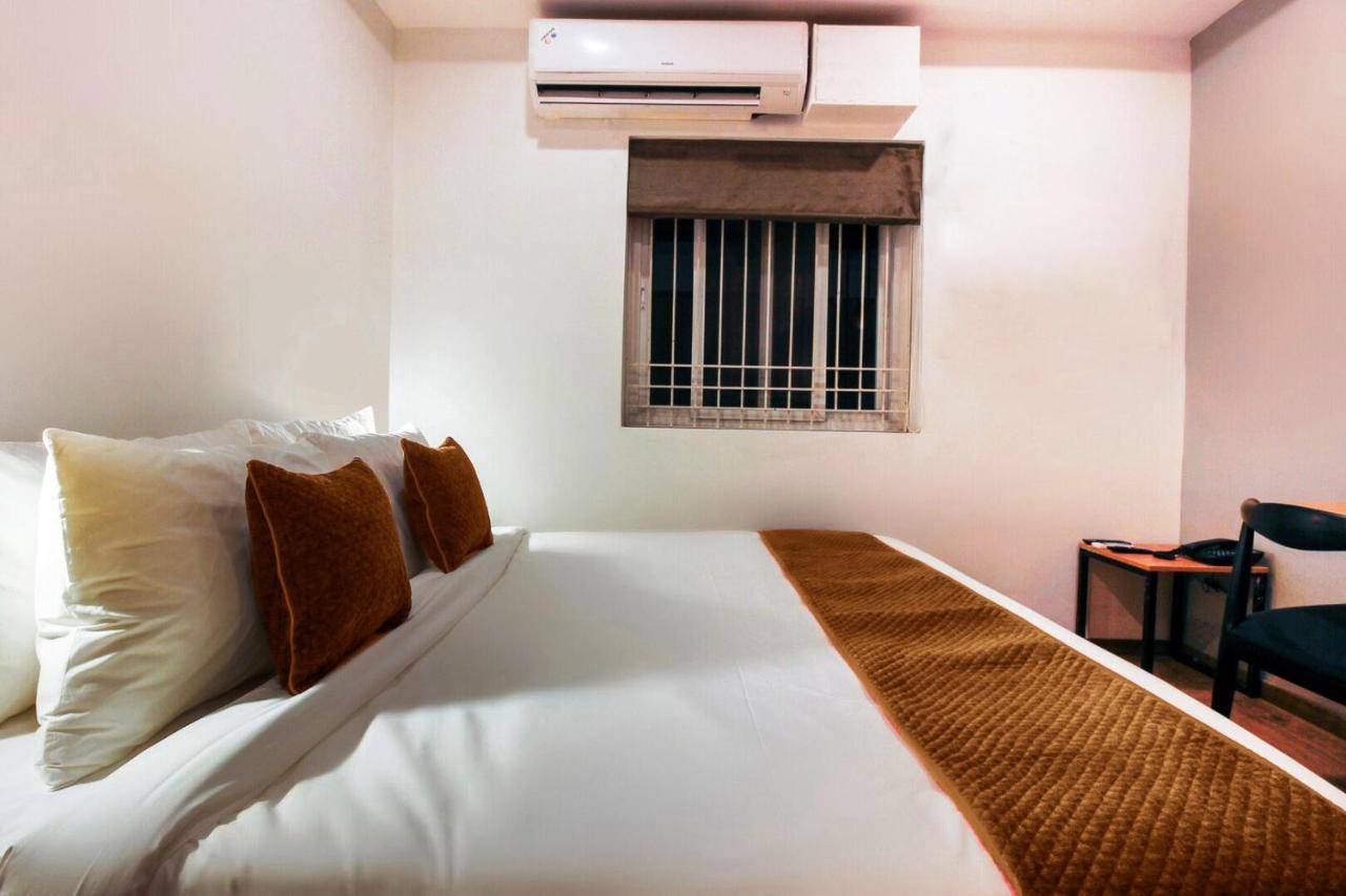 Fabhotel Mallikarjun Residency Haiderabad Buitenkant foto